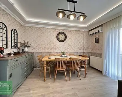 Madalyon Sokak Site İçerisinde Balkonlu 3+1 Daire